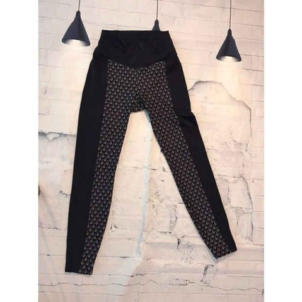 Wear it to hear leggings 3/4 size S